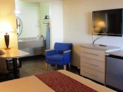 Rodeway & - Rancho Mirage Hotel Thousand Palms